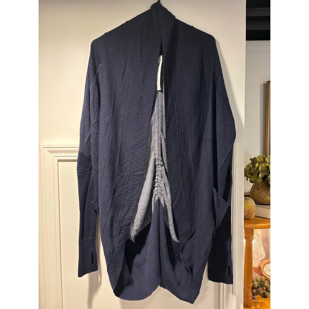 Lululemon Transformation Wrap - image 2